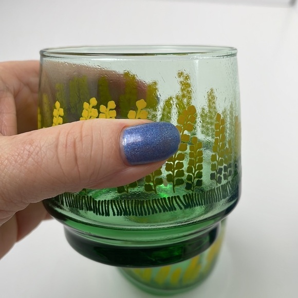 Vintage Dominion Glass (Set of Two) Green with Yellow Golden Wheat Sheaves - Picture 6 of 8